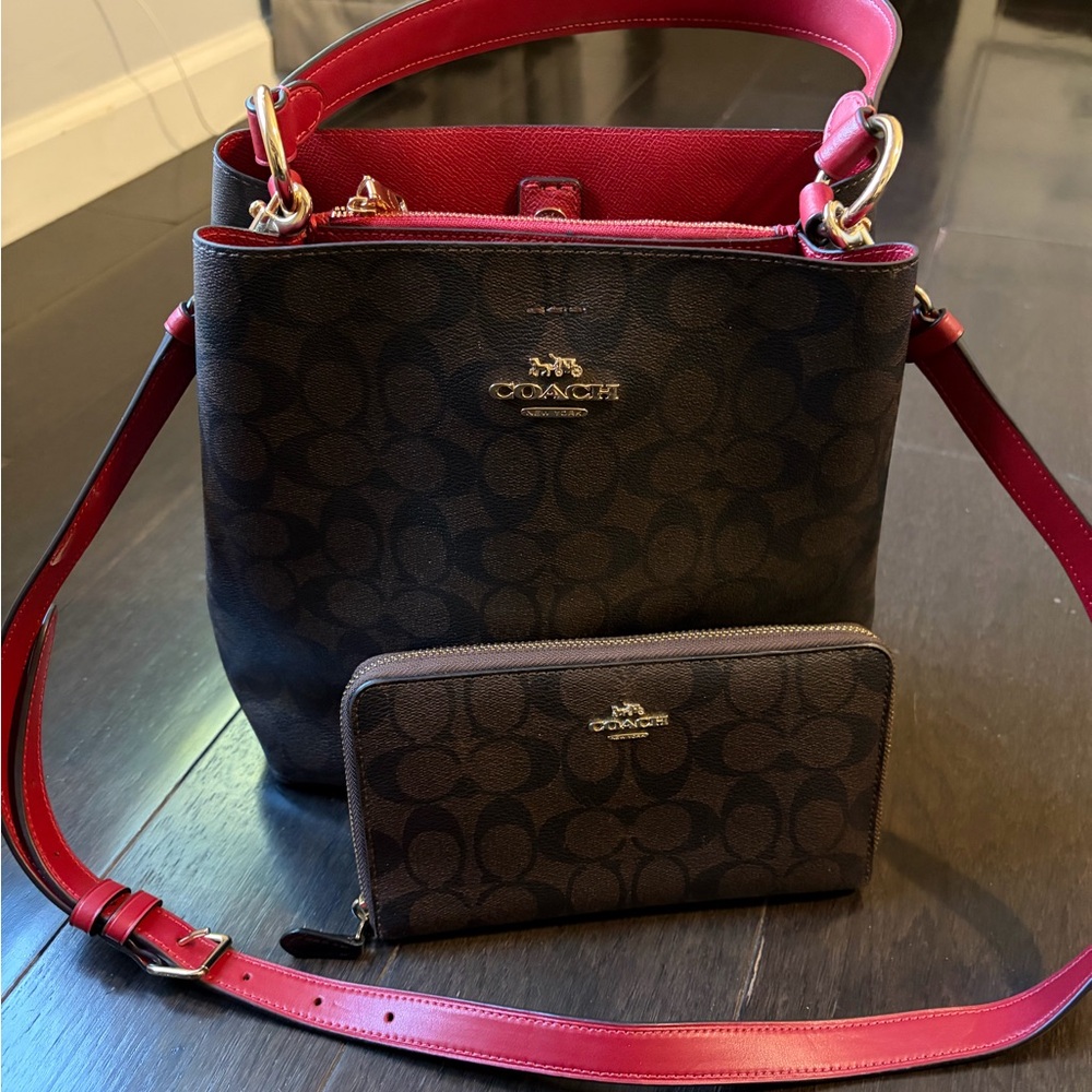 Coach Signature Brown and Red Shoulder Bag Set